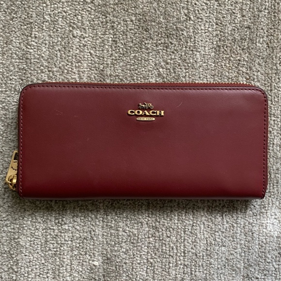 COACH Slim Accordion Zip Wallet - Picture 7 of 8